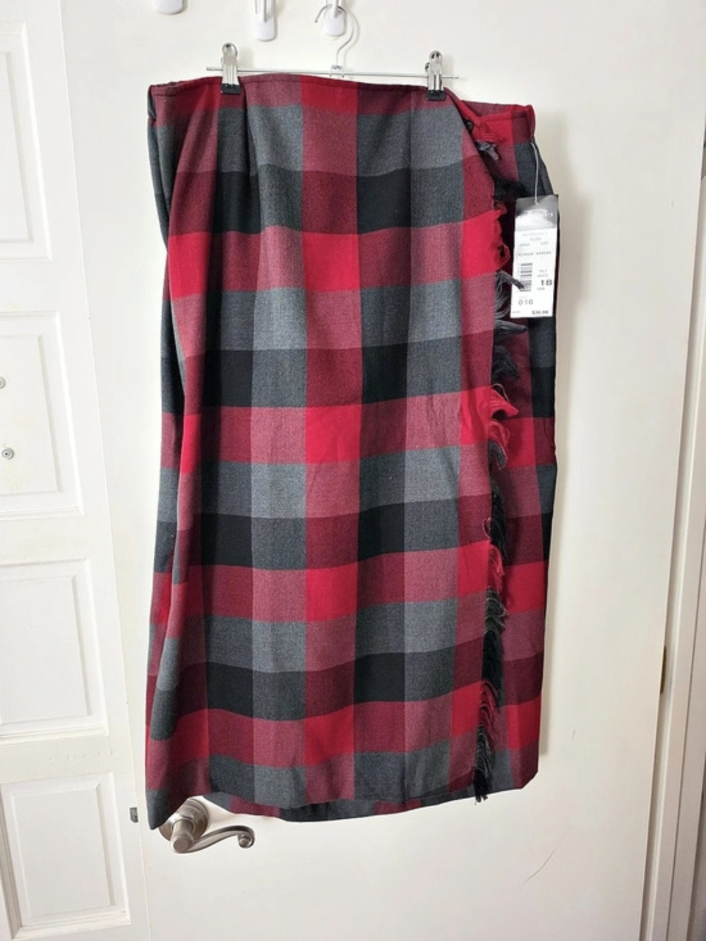 Requirements Kilted Edge 2 Plaid Skirt Plaid Midi Skirt Red & Black Size 18